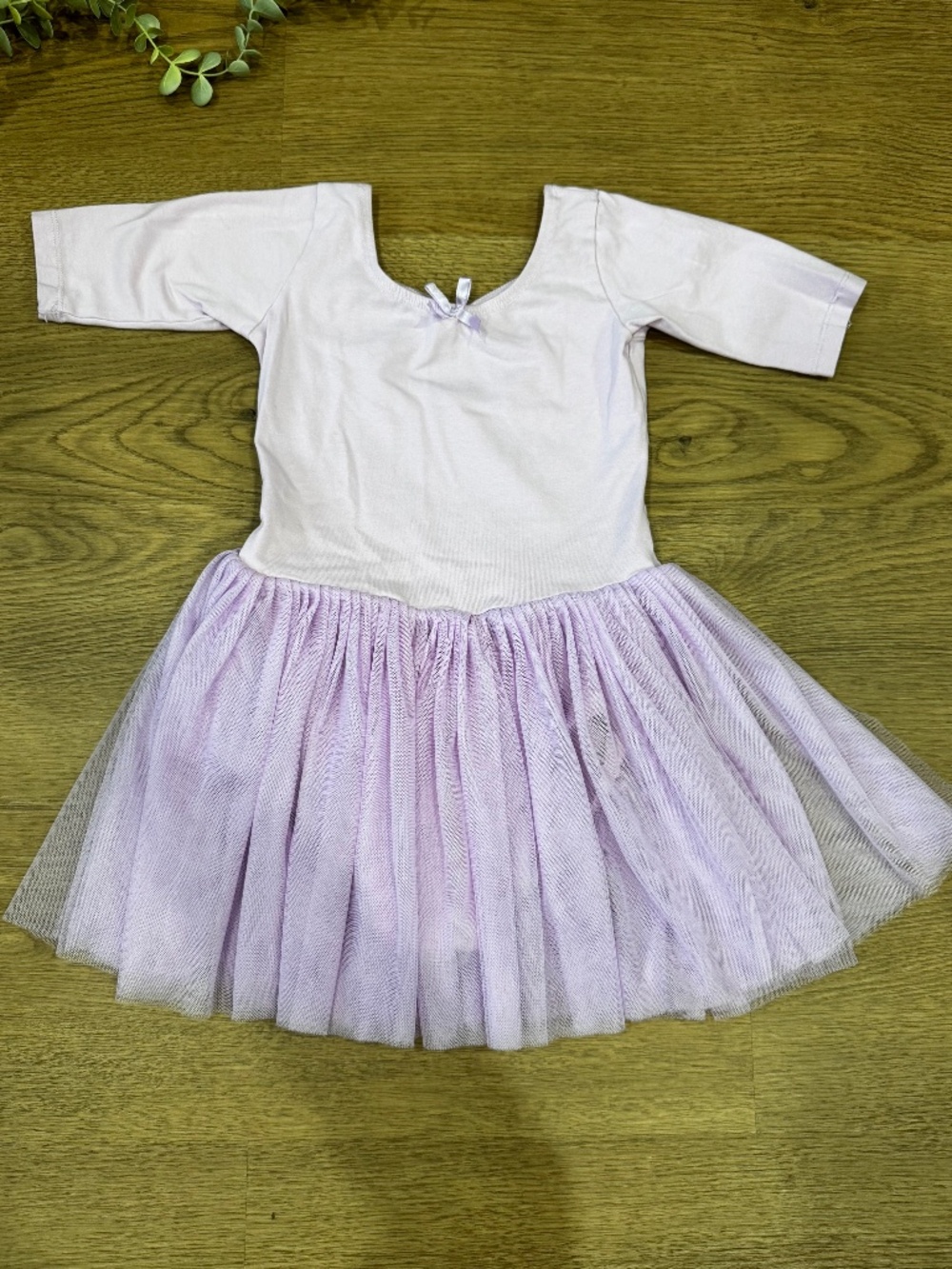 Girls Size M Lavender Ballet Leotard Tutu Dress Criss Cross Back